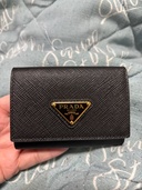 PRADA三つ折り財布（ブランド財布・小物）の商品画像 - 査定依頼日：2026年2月1日 - 最高査定価格：8,000円