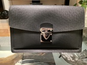 ルイヴィトン タイガ （ブランドバッグ）の商品画像 - 査定依頼日：2025年6月8日 - 最高査定価格：30,000円