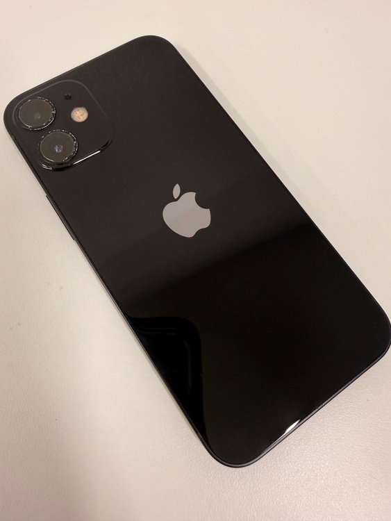 iPhone12 mini（スマホ）の商品画像 - 査定依頼日：2025年12月15日 - 最高査定価格：15,000円