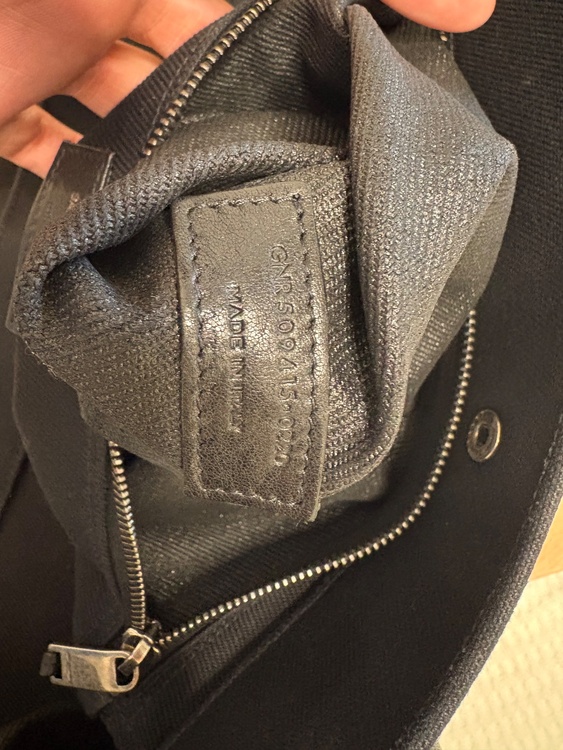 イブサンローラン  （ブランドバッグ）の商品画像 - 査定依頼日：2026年1月11日 - 最高査定価格：70,000円