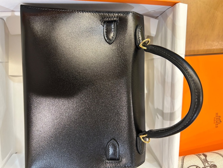 エルメス ケリー （ブランドバッグ）の商品画像 - 査定依頼日：2025年11月3日 - 最高査定価格：3,000,000円