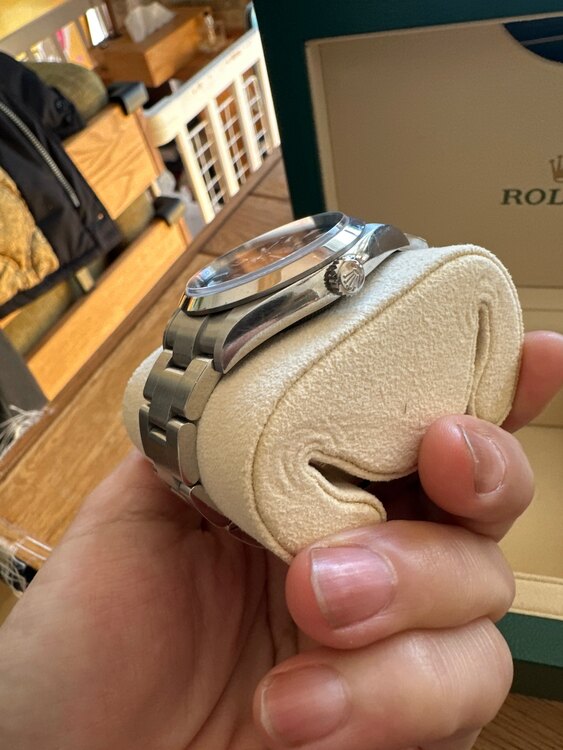 ロレックス エクスプローラー 12427（高級時計）の商品画像 - 査定依頼日：2025年4月15日 - 最高査定価格：1,200,000円