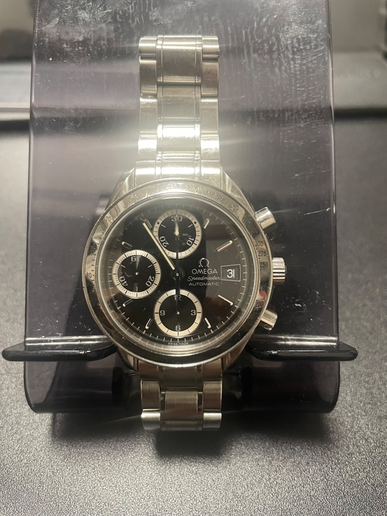 オメガ OMEGA スピードマスター デイト 自動巻き（高級時計）の商品画像 - 査定依頼日：2025年6月8日 - 最高査定価格：400,000円