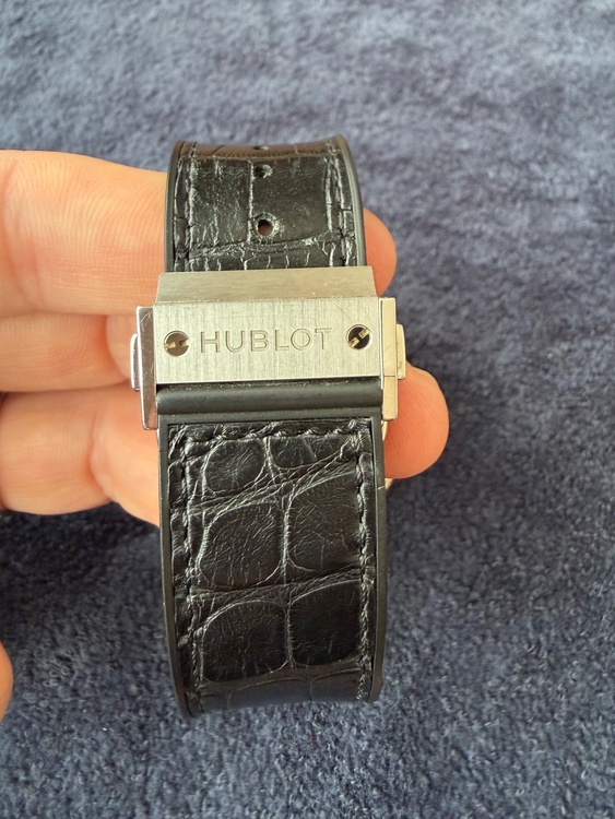 クラシックフュージョンクロノグラフチタニウム（高級時計）の商品画像 - 査定依頼日：2025年12月22日 - 最高査定価格：730,000円