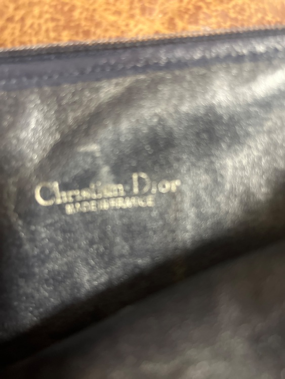 ディオール  （ブランドバッグ）の商品画像 - 査定依頼日：2025年9月6日 - 最高査定価格：5,000円