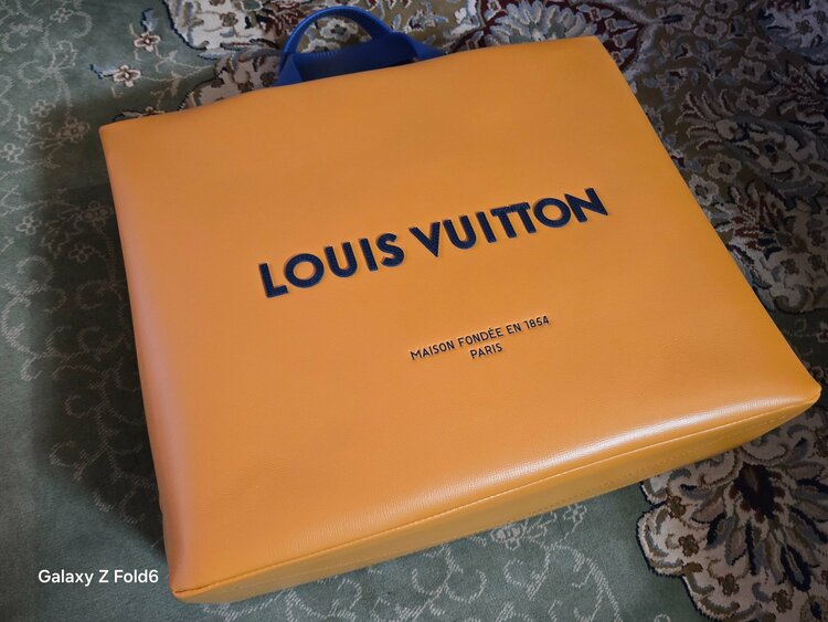 Lv Shopper tote bag MM（ブランドバッグ）の商品画像 - 査定依頼日：2026年5月18日 - 最高査定価格：400,000円