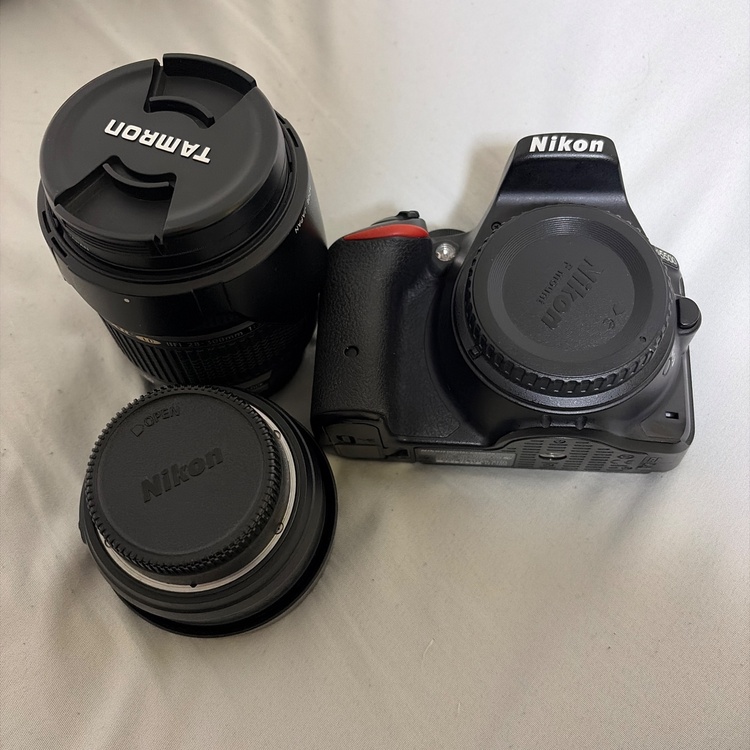 Nikon D5500 （カメラ）の商品画像 - 査定依頼日：2025年12月22日 - 最高査定価格：20,000円