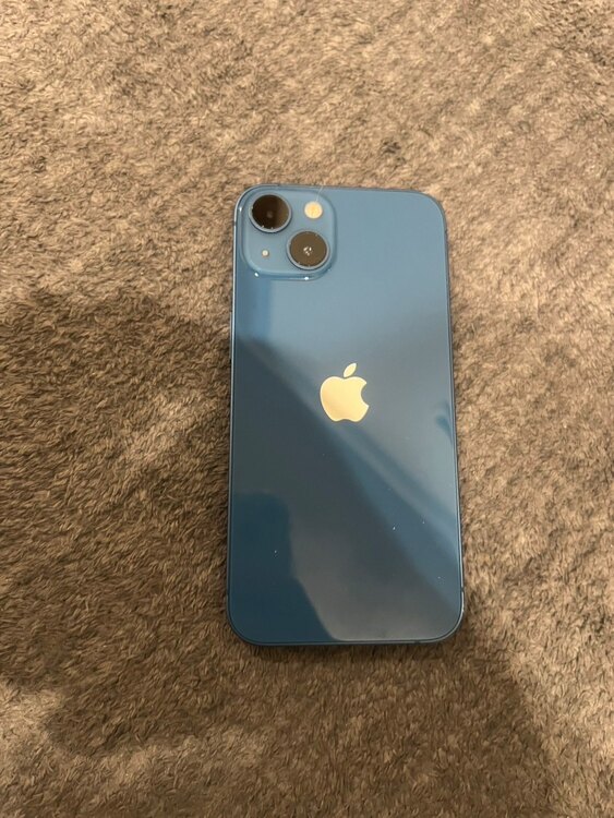 iPhone 13 128GB SIMフリー（スマホ）の商品画像 - 査定依頼日：2025年4月11日 - 最高査定価格：33,000円