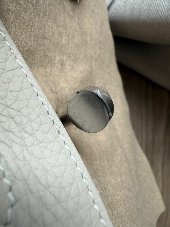 リンディ26（ブランドバッグ）の商品画像 - 査定依頼日：2025年11月18日 - 最高査定価格：1,250,000円