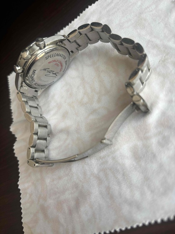 オメガ スピードマスター 3519-5（高級時計）の商品画像 - 査定依頼日：2025年3月23日 - 最高査定価格：350,000円