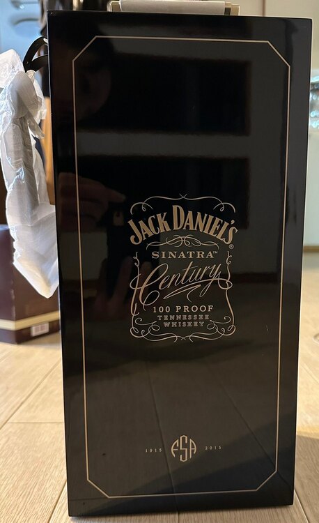 ジャックダニエル　シナトラセンチュリー（お酒）の商品画像 - 査定依頼日：2025年2月20日 - 最高査定価格：170,000円