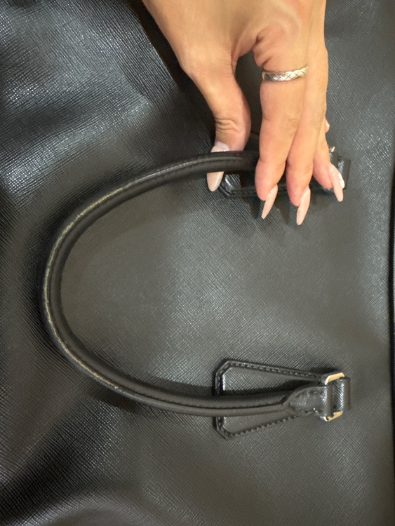 ビジネスバッグ（ブランドバッグ）の商品画像 - 査定依頼日：2026年2月23日 - 最高査定価格：70,000円