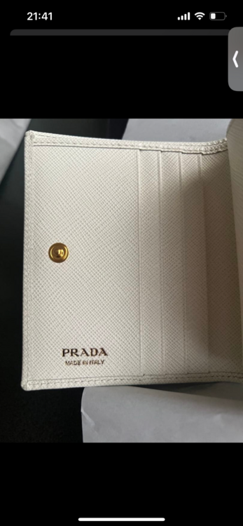 プラダ  （ブランドバッグ）の商品画像 - 査定依頼日：2025年12月12日 - 最高査定価格：50,000円