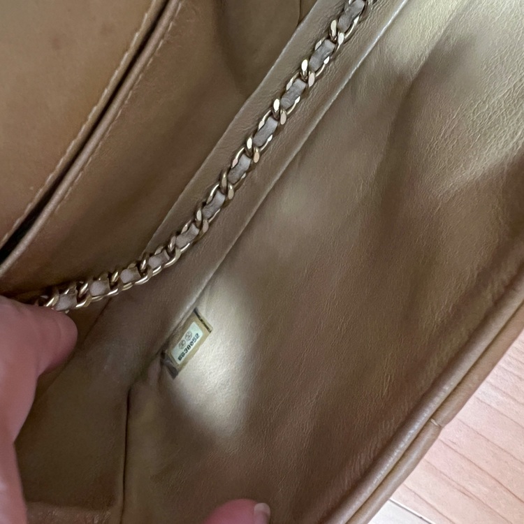 ベージュ（ブランドバッグ）の商品画像 - 査定依頼日：2025年8月29日 - 最高査定価格：130,000円