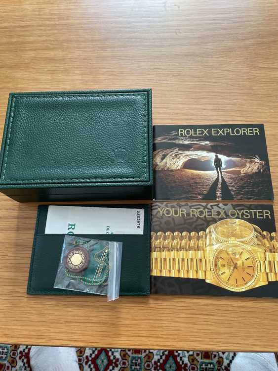 ロレックス エクスプローラー 1427（高級時計）の商品画像 - 査定依頼日：2025年11月22日 - 最高査定価格：900,000円