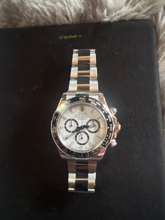 ロレックス デイトナ 16500LN（高級時計）の商品画像 - 査定依頼日：2026年3月1日 - 最高査定価格：5,600,000円