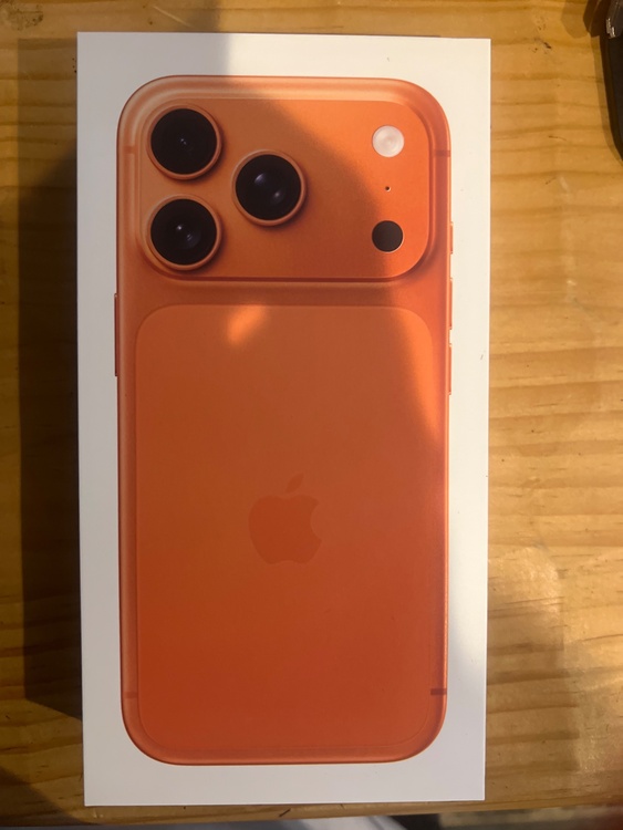 iPhone 17 Pro 1TB SIMフリー（スマホ）の商品画像 - 査定依頼日：2026年2月21日 - 最高査定価格：232,000円