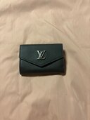  三つ折り コンパクトウォレット ポルトフォイユ ロック ミニ レザー（ブランド財布・小物）の商品画像 - 査定依頼日：2025年2月8日 - 最高査定価格：24,000円