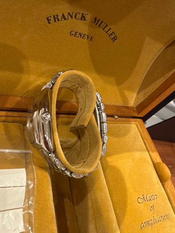 geneve（高級時計）の商品画像 - 査定依頼日：2025年1月14日 - 最高査定価格：130,000円