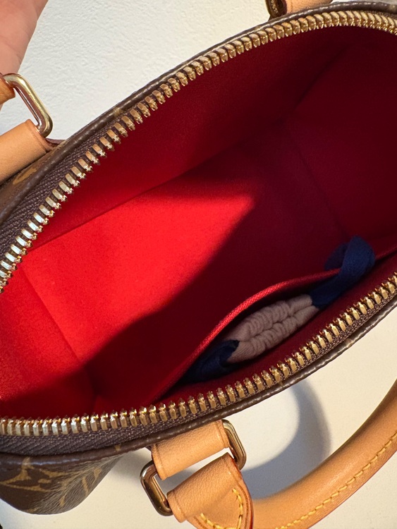 ルイヴィトン モノグラム （ブランドバッグ）の商品画像 - 査定依頼日：2025年10月6日 - 最高査定価格：250,000円