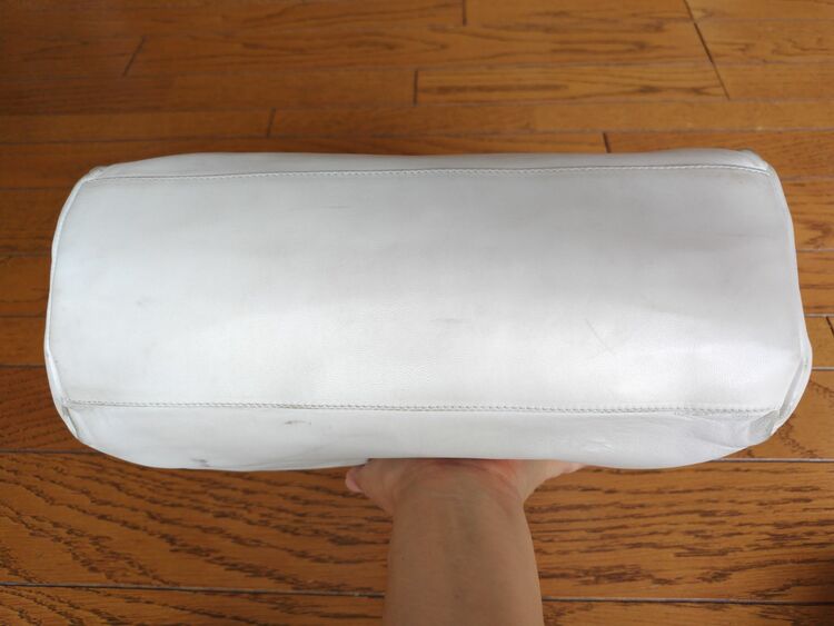 プラダ  （ブランドバッグ）の商品画像 - 査定依頼日：2025年9月27日 - 最高査定価格：15,000円