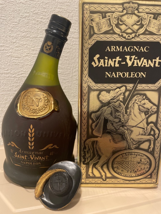 Saint-Vivant（お酒）の商品画像 - 査定依頼日：2025年6月2日 - 最高査定価格：1,300円
