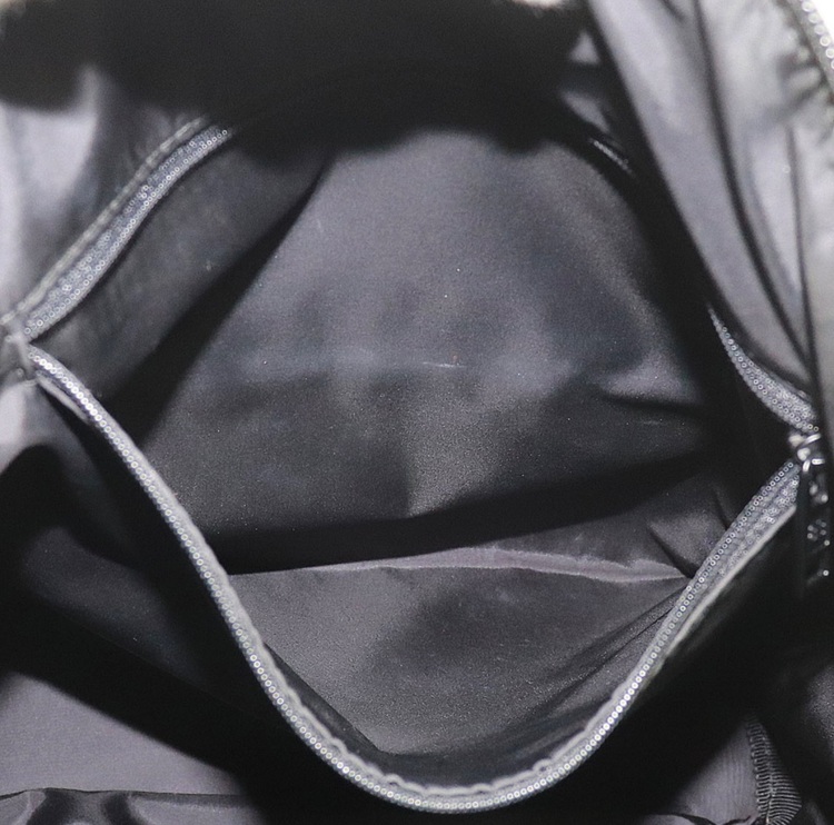 バレンシアガ　アーミー　バックパック　ブラック　ナイロン（ブランドバッグ）の商品画像 - 査定依頼日：2025年8月19日 - 最高査定価格：60,000円