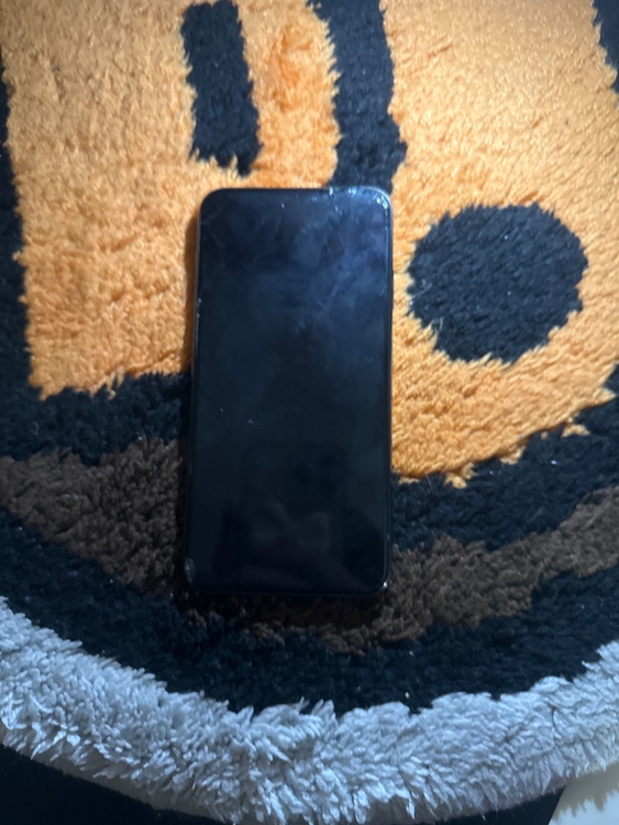 iPhone8 Plus 256GB SIMフリー（スマホ）の商品画像 - 査定依頼日：2026年4月7日 - 最高査定価格：8,000円