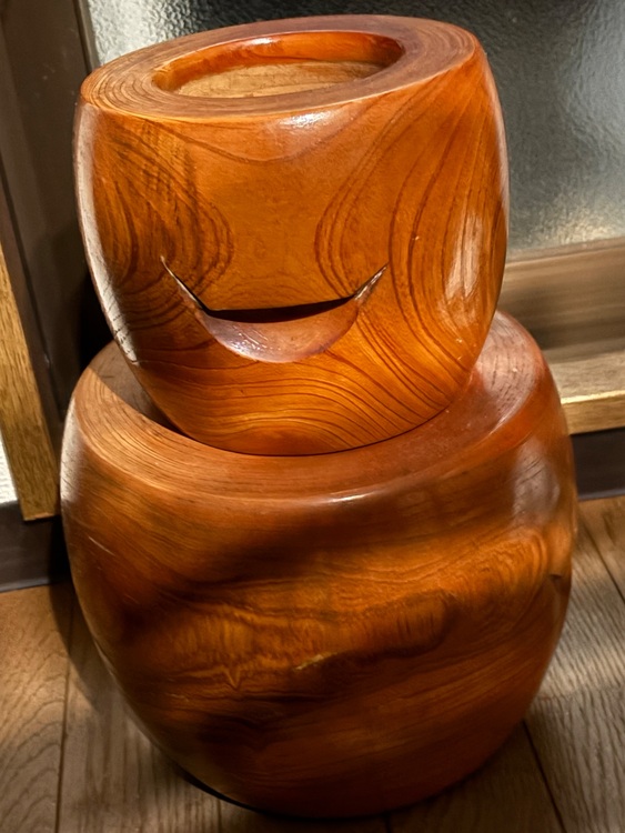 うす（美術品・骨董品）の商品画像 - 査定依頼日：2025年11月14日 - 最高査定価格：1,000円