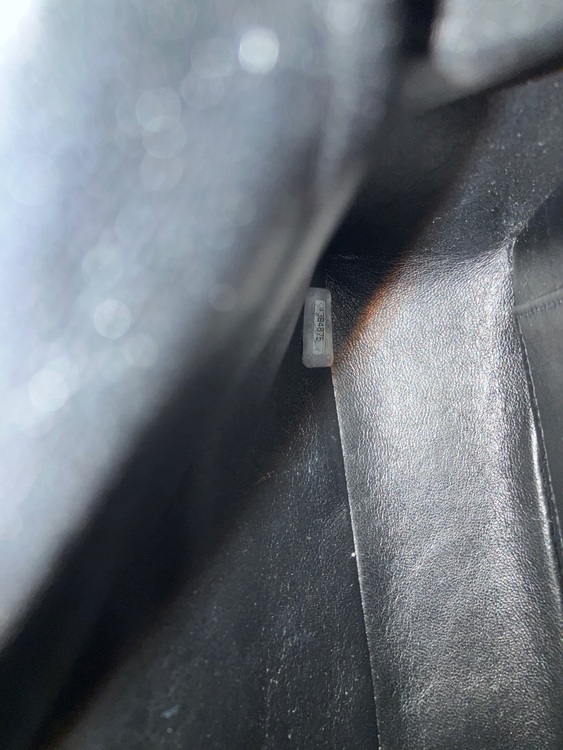 マトラッセ　ショルダー（ブランドバッグ）の商品画像 - 査定依頼日：2025年6月16日 - 最高査定価格：480,000円