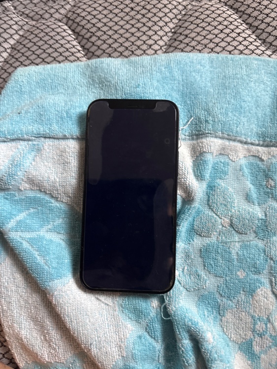 iPhone 12 mini 128GB docomo（スマホ）の商品画像 - 査定依頼日：2026年5月4日 - 最高査定価格：22,000円