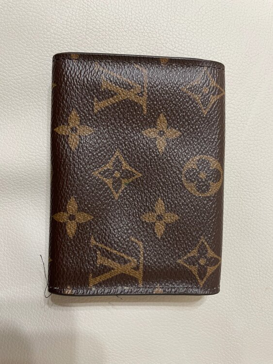 ポルトモネロザリ（ブランド財布・小物）の商品画像 - 査定依頼日：2025年3月16日 - 最高査定価格：14,000円