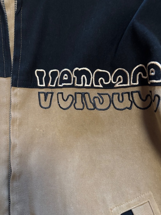 ジャンパー（古着・ファッション）の商品画像 - 査定依頼日：2026年1月9日 - 最高査定価格：2,000円