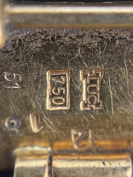 ショパール ハッピーダイヤモンド 10/560（高級時計）の商品画像 - 査定依頼日：2026年2月26日 - 最高査定価格：2,000,000円