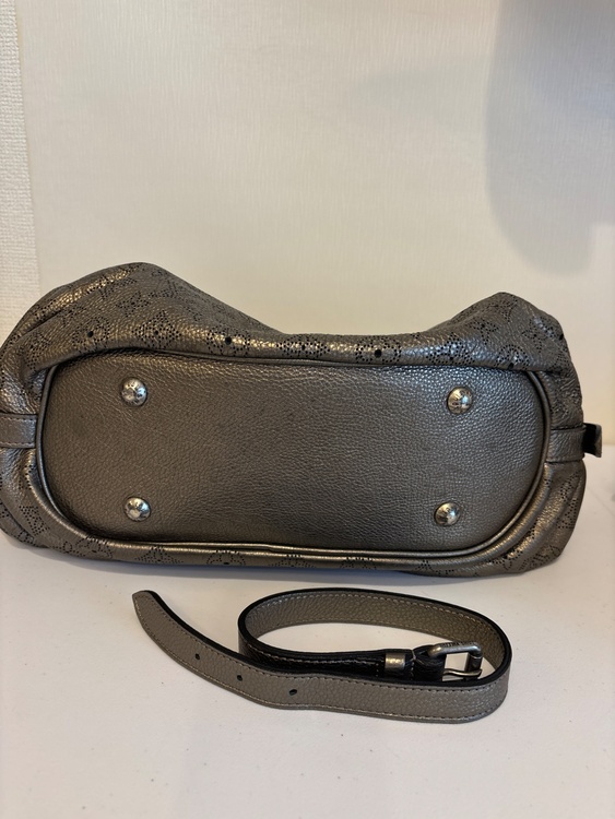 マヒナ　ショルダーバック（ブランドバッグ）の商品画像 - 査定依頼日：2026年3月16日 - 最高査定価格：110,000円