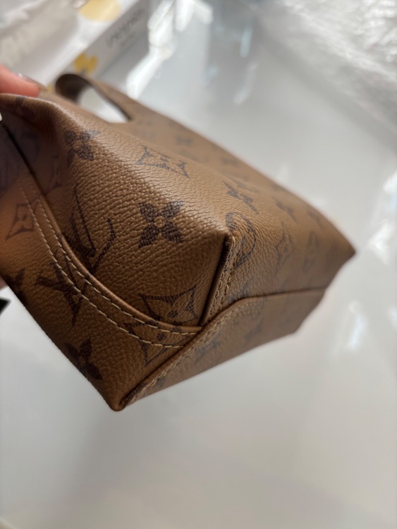 アトランティスbb（ブランドバッグ）の商品画像 - 査定依頼日：2025年11月6日 - 最高査定価格：300,000円