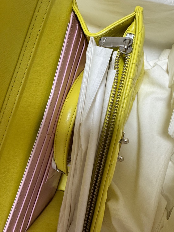 カバン（ブランドバッグ）の商品画像 - 査定依頼日：2025年7月3日 - 最高査定価格：90,000円