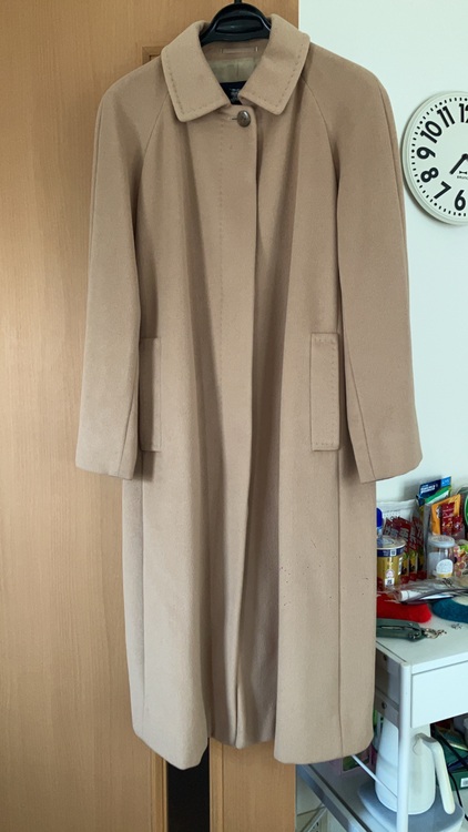 バーバリー　ロングコート（古着・ファッション）の商品画像 - 査定依頼日：2025年9月28日 - 最高査定価格：15,000円