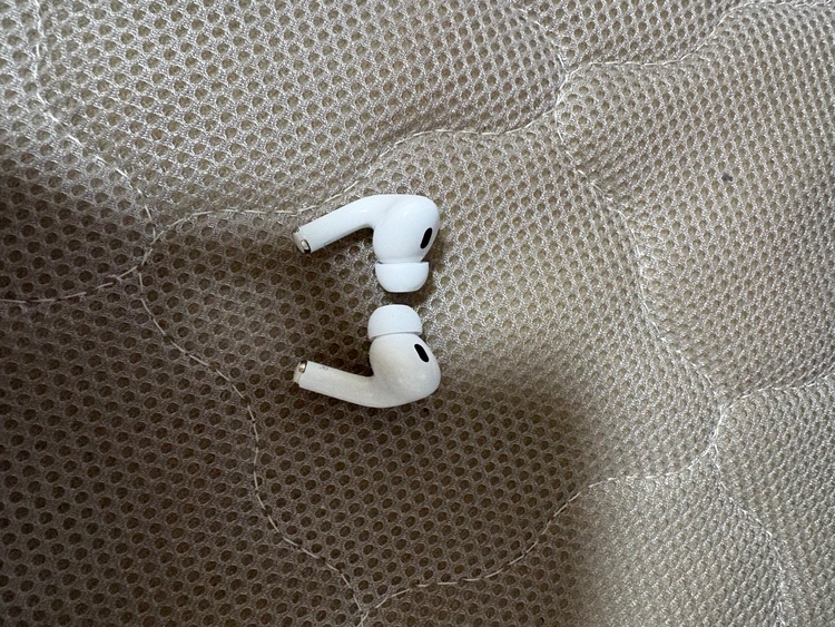 AirPods Pro2（オーディオ・スピーカー）の商品画像 - 査定依頼日：2026年9月18日 - 最高査定価格：6,510円