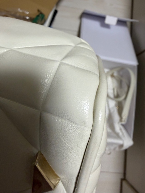 レディディオール　95.22 ミディアム（ブランドバッグ）の商品画像 - 査定依頼日：2025年12月10日 - 最高査定価格：350,000円