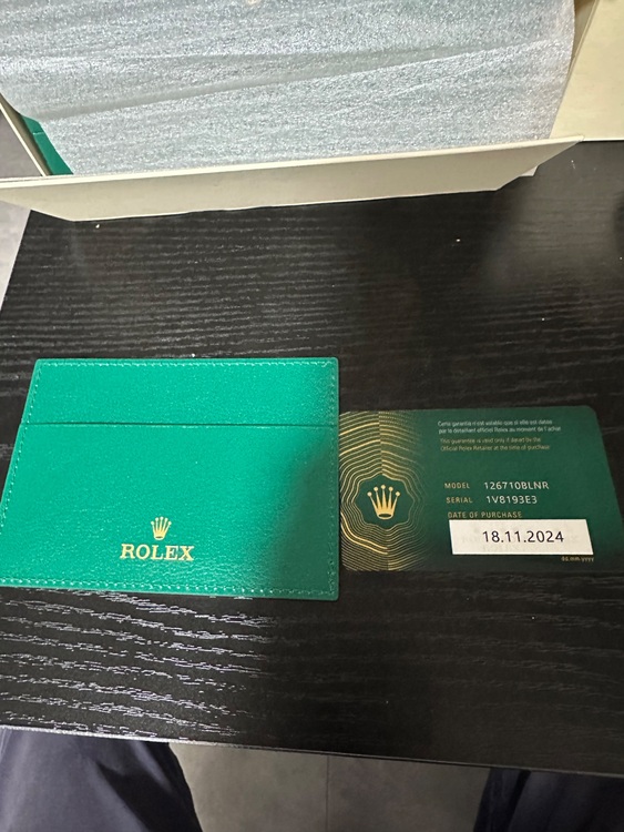 GMTマスター（高級時計）の商品画像 - 査定依頼日：2025年7月4日 - 最高査定価格：2,300,000円