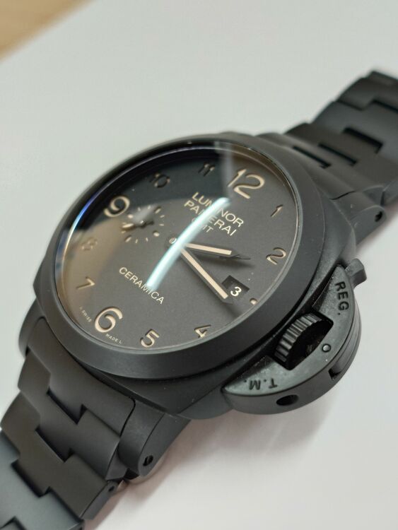 ルミノール1950 3デイズ GMT トゥットネロ（高級時計）の商品画像 - 査定依頼日：2025年12月3日 - 最高査定価格：1,000,000円