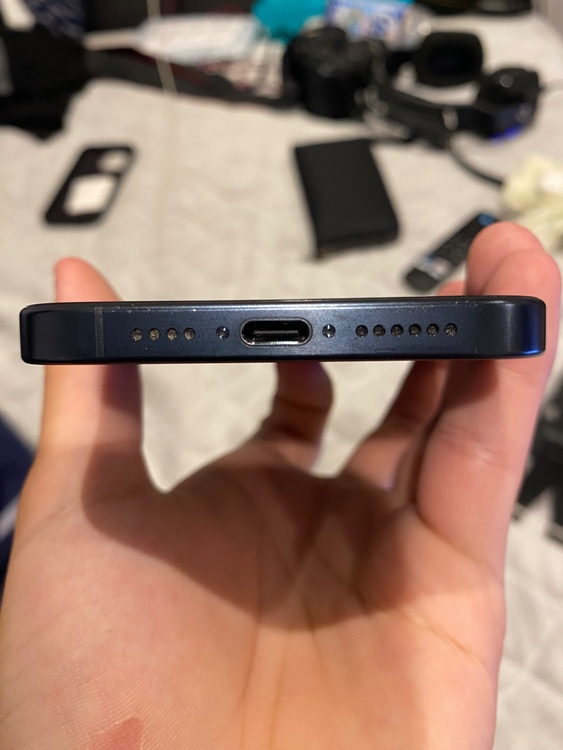 【超美品】iPhone 15 Pro Max ブルーチタニウム SIMフリー（スマホ）の商品画像 - 査定依頼日：2026年6月10日 - 最高査定価格：110,000円