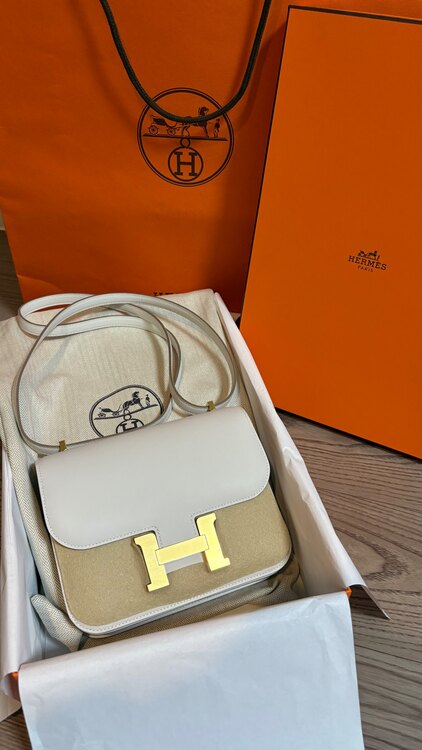 エルメス コンスタンス （ブランドバッグ）の商品画像 - 査定依頼日：2025年3月27日 - 最高査定価格：1,600,000円