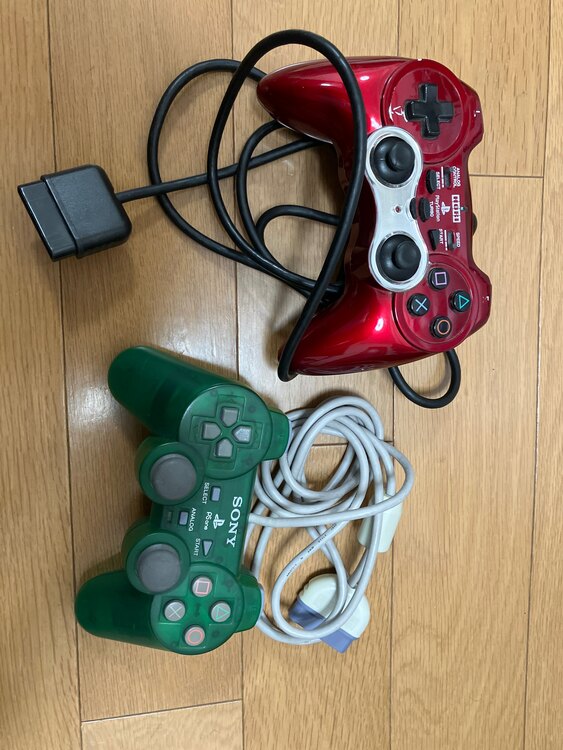 PS2 SCPH-70000 CW（ゲーム機本体・ゲームソフト）の商品画像 - 査定依頼日：2025年4月13日 - 最高査定価格：5,100円