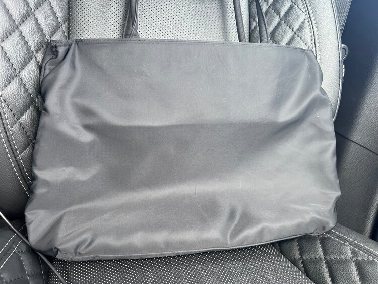 プラダ  （ブランドバッグ）の商品画像 - 査定依頼日：2025年5月31日 - 最高査定価格：50,000円