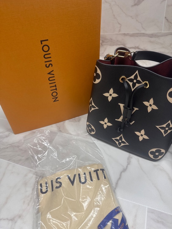 ネオノエ（ブランドバッグ）の商品画像 - 査定依頼日：2025年9月1日 - 最高査定価格：270,000円