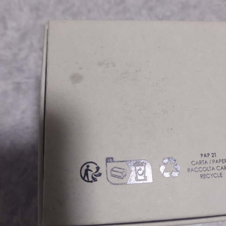 ヴィヴィアン（古着・ファッション）の商品画像 - 査定依頼日：2026年4月2日 - 最高査定価格：5,000円