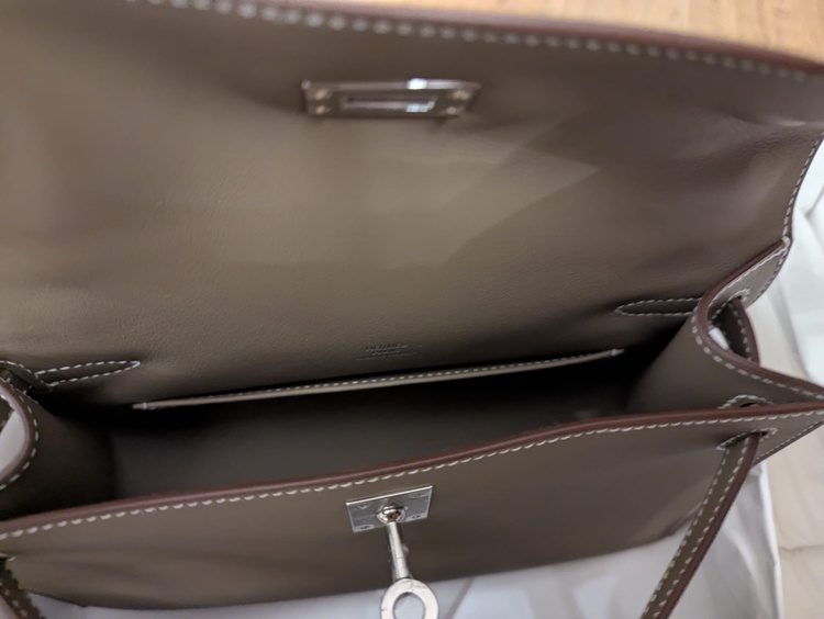 ケリーポシェット（ブランドバッグ）の商品画像 - 査定依頼日：2026年2月1日 - 最高査定価格：2,800,000円