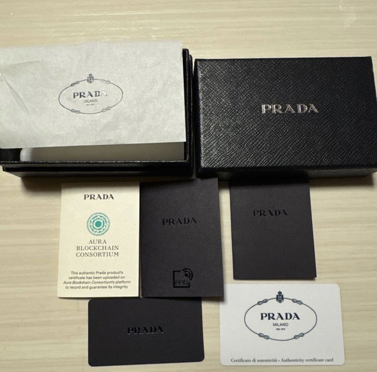 プラダ  （ブランドバッグ）の商品画像 - 査定依頼日：2026年2月21日 - 最高査定価格：25,000円